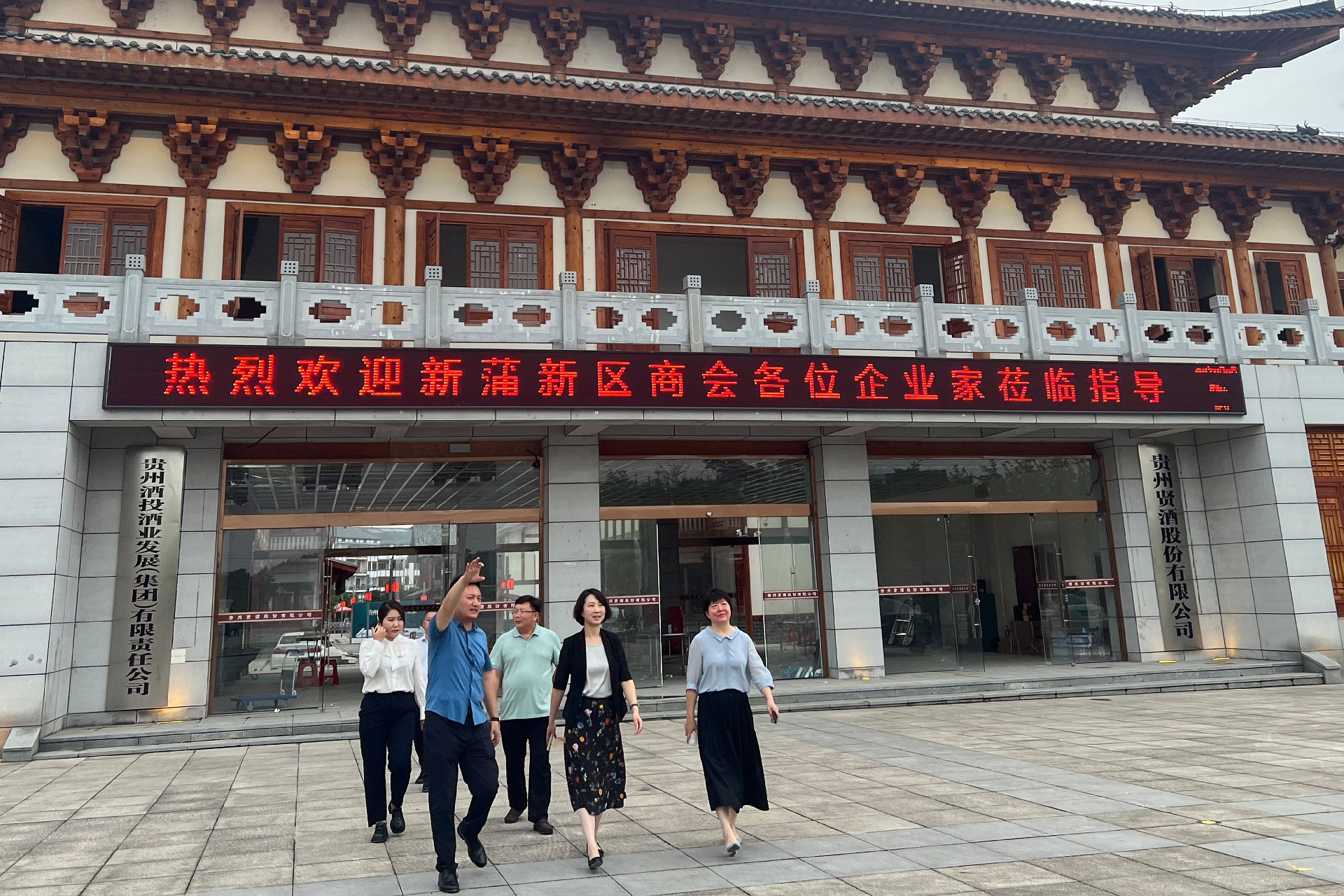 1690964688211022.jpg d9440aa4bc3f786b4f6a17d7f2fcf8d.jpg